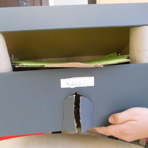 Festung_Papierrollen3