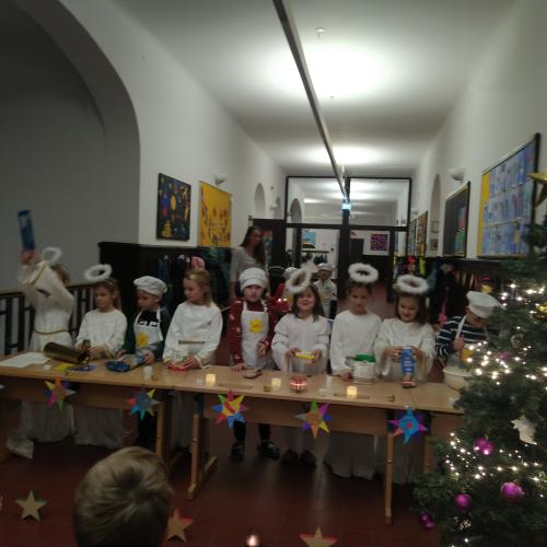 In der Weihnachtsbäckerei 1d