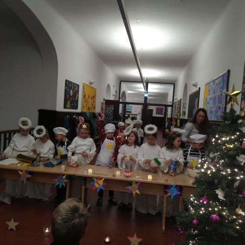 In der Weihnachtsbäckerei 1d