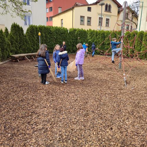 Müll sammeln 2a 2024
