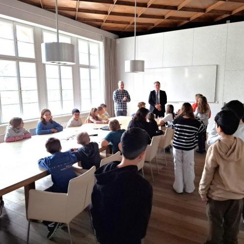 Besuch Rathaus 3b 2025